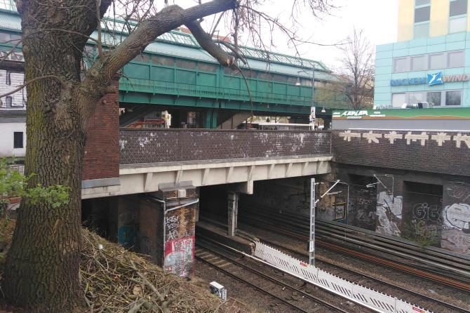 Brucke Am Bahnhof Schonhauser Allee Muss Abgerissen Werden Prenzlberger Stimme